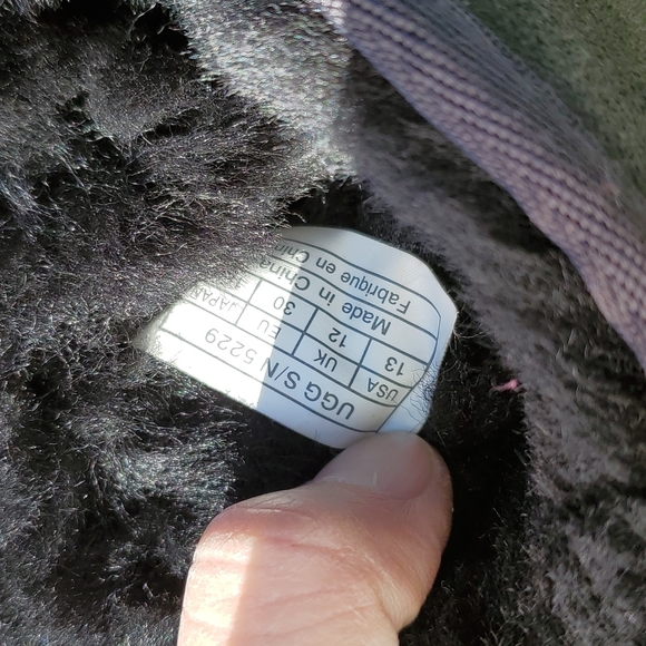 UGG Australia Kids Classic Tall Boots, Black, sz 13 - Picture 8 of 10